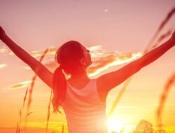 Jangan Tarik Selimut Lagi! Ini 7 Keajaiban Matahari Pagi bagi Tubuh dan Mental