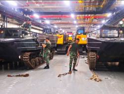 Alih Fungsi Jadi “Jembatan Hidup”, Marinir Kerahkan “Monster Amfibi” KAPA K-61 Tembus Isolasi Sumatera