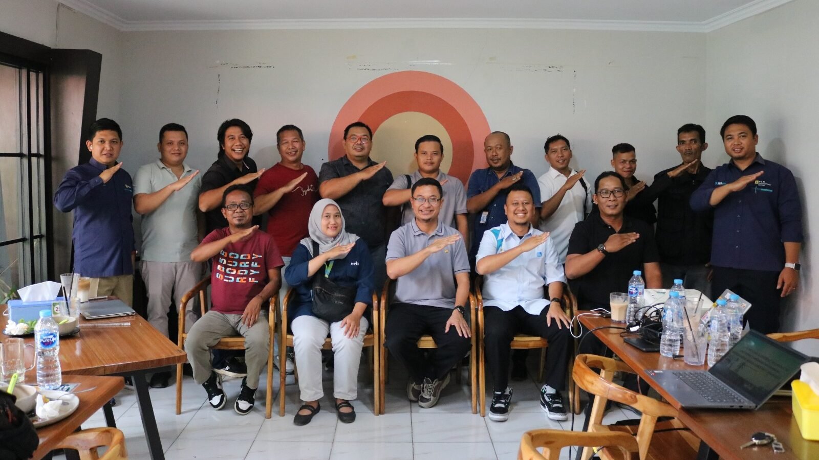 PLN Indonesia Power UBP Sungai Batu gelar media gathering untuk perkuat sinergi dengan jurnalis Sanggau.