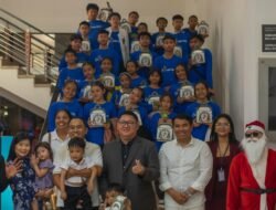 Mercure & Ibis Pontianak City Center Rayakan Kehangatan Natal Melalui Christmas Santa Dinner & CSR Bersama Anak-Anak dari Panti Asuhan Getsemani