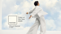 Visualisasi Pantone Color of the Year 2026 Cloud Dancer (11-4201), warna putih lembut yang melambangkan ketenangan dan refleksi diri. (Dok. Instagram/@pantone)