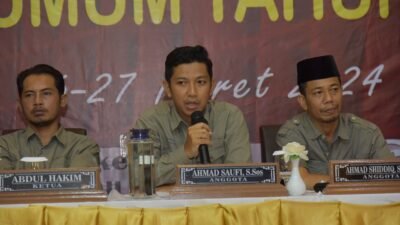 "KPU Ketapang mendesak partai politik segera memutakhirkan data di Sipol semester II 2025. Sinkronisasi data anggota yang meninggal dunia menjadi sorotan utama. "