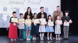 Para pemenang saat menerima penghargaan di panggung Institut Français d’Indonésie (IFI) Jakarta, Minggu (14/12/2025). Tiga wakil Pontianak sukses memborong gelar juara.