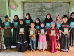 Tempuh Jarak Ratusan Kilometer, Gerakan Sidaq ‘Banjiri’ Pedalaman Ketapang dengan Al-Qur’an
