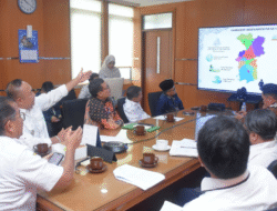 Temui Dirjen Otda, Alexander Wilyo Serahkan Dokumen Usulan Tiga DOB Ketapang