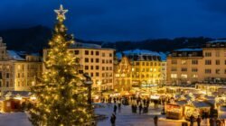 "Memasuki bulan Desember, hindari stres akhir tahun dengan 5 persiapan Natal ini. Mulai dari anggaran, dekorasi, hingga persiapan hati agar Natal lebih bermakna. "