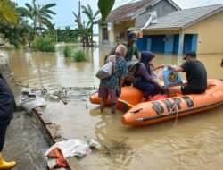 Update Bencana Hidrometeorologi: Banjir Terjang Karawang hingga Jember, BNPB Minta Warga Waspada