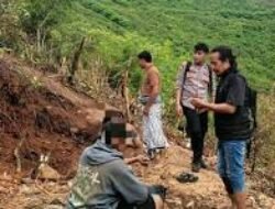 Gerebek Kawasan Gunung Dundang, Polres Lombok Tengah Tangkap 24 Terduga Pelaku Penambangan Emas Ilegal