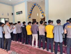 Solidaritas dari Kalimantan: Polres Kayong Utara Gelar Shalat Ghaib untuk 836 Korban Banjir Sumatra