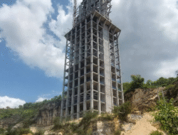 Bukan Cuma Dokumen, KPK Temukan Senjata Api Saat Geledah Kantor Kontraktor Monumen Reog