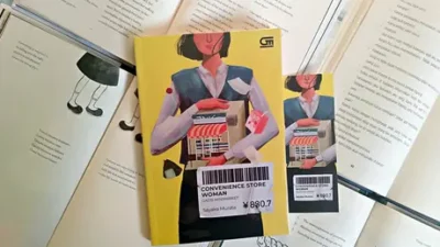 "Bosan dengan buku motivasi? Simak 5 rekomendasi buku wajib baca untuk Gen Z ini. Mulai dari sejarah, fiksi distopia, hingga filsafat untuk asah berpikir kritis."