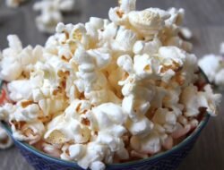 Anti Ngantuk dan Gagal Fokus, Ini 5 Cemilan Sehat Teman Kerja Terbaik