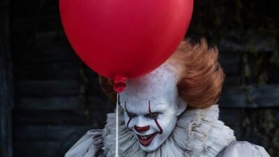 "Suka tantangan? Simak 5 rekomendasi film badut paling ikonik dan menyeramkan, dari Pennywise di IT hingga teror psikologis Joker. Cek daftarnya di sini!"