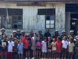Sambut Natal di Papua, Satgas Pamtas RI–PNG Salurkan Sembako ke Warga Keerom
