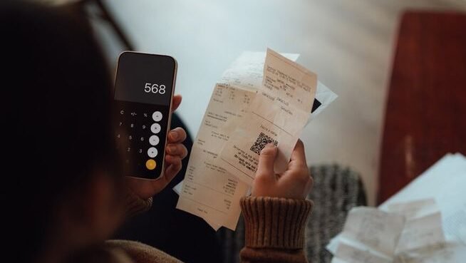 Pastikan Anda telah menyiapkan EFIN dan bukti potong sebelum mengakses DJP Online untuk lapor SPT Tahunan bebas antre. (Dok. Ist)