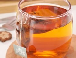 Daftar 7 Manfaat Minum Teh Hangat untuk Kesehatan Jantung, Otak, dan Daya Tahan Tubuh