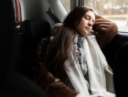 Perjalanan Jauh Tanpa Mual? Ini 6 Tips Ampuh Cegah Mabuk Darat