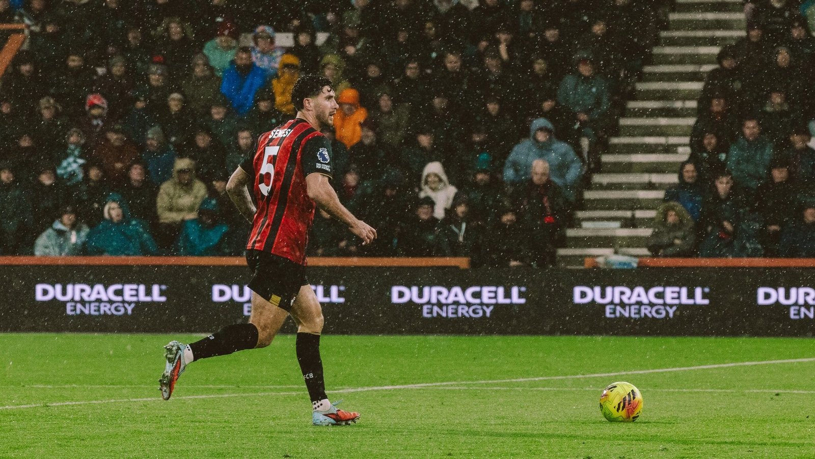 Marcos Senesi Jadi Rebutan Real Madrid, Barca, dan Juventus