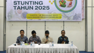 Wakil Wali Kota Pontianak, Bahasan (dua dari kanan), saat membuka kegiatan Reviu Kinerja Tahunan Stunting Tahun 2025 di Aula Rumah Jabatan Wakil Wali Kota, Kamis (18/12/2025). (Dok. HO/Faktakalbar.id)