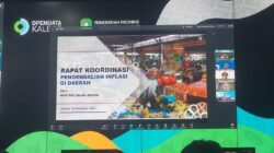 Rapat Koordinasi Pengendalian Inflasi secara virtual yang diikuti jajaran Pemprov Kalbar dari Ruang DAR Kantor Gubernur, Senin (29/12/2025).