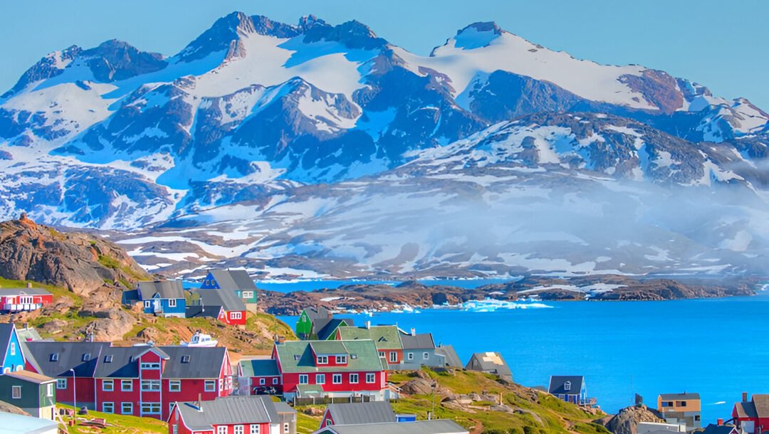 Ketahui 5 alasan strategis mengapa Greenland menjadi rebutan Donald Trump dan pemimpin dunia, mulai dari mineral tanah jarang hingga keamanan nasional. (Dok. Ist)