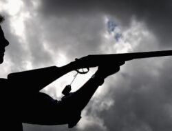 Polisi Usut Kepemilikan Senjata Api Ilegal dalam Kasus Penembakan Maut di Kapuas Hulu