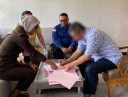 Kasus Hibah GKE Petra Sintang: Kejati Kalbar Serahkan Tersangka AS ke Jaksa Penuntut Umum