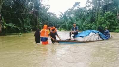Kondisi banjir yang melanda wilayah Kabupaten Pandeglang, Provinsi Banten, pada Senin (12/1). Foto: BPBD Kabupaten Pandeglang