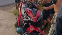 Kondisi sepeda motor Honda Vario yang mengalami kecelakaan tunggal di Desa Tebang Benua, Kecamatan Tayan Hilir, Kabupaten Sanggau, Rabu (28/1).