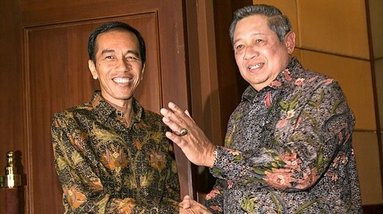 SBY pertimbangkan langkah hukum terkait fitnah keterlibatan dalam isu ijazah Jokowi.