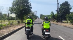 "Pantauan akhir pekan di Kota Sukadana, Kayong Utara, arus lalu lintas di 4 titik vital terpantau lancar dan nihil kecelakaan. Warga diimbau tetap tertib."