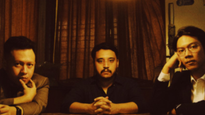 "Lelah di perjalanan pulang kantor? Temukan 4 alasan mengapa lagu "Ini Abadi" dari Perunggu adalah teman terbaik untuk merayakan kerja keras dan mengisi ulang energimu."