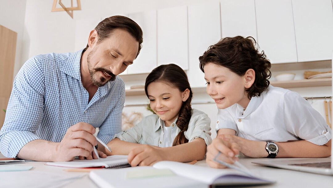 Peralihan dari suasana santai liburan ke mode disiplin sekolah seringkali menjadi tantangan tersendiri bagi orang tua. (Dok. Ist)