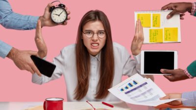 "Merasa lelah mental dan fisik karena kurang tidur? Simak langkah wajib untuk mengembalikan energi dan fokus Anda agar terbebas dari burnout yang menyiksa."