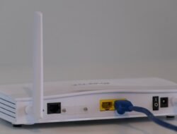 Panduan Lengkap Cara Ganti Password WiFi IndiHome Lewat HP untuk Router ZTE dan Huawei