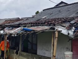 Angin Kencang Rusak Puluhan Rumah di Caringin Bogor, BNPB Ingatkan Potensi Cuaca Ekstrem