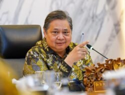 Defisit APBN 2025 Bengkak Nyaris Sentuh Batas Merah, Airlangga Dalihkan Kondisi Negara Lain