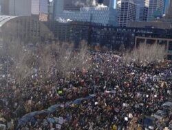 Mencekam, Agen ICE Tembak Mati Perawat Alex Pretti di Tengah Demo Minneapolis