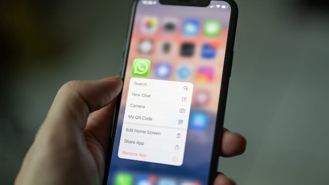 10 Cara Atasi Notifikasi WhatsApp Tidak Muncul