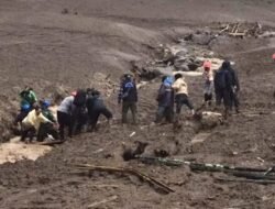 Tim DVI Identifikasi 57 Jenazah Korban Longsor Bandung Barat, Pencarian 6 Orang Hilang Dilanjutkan
