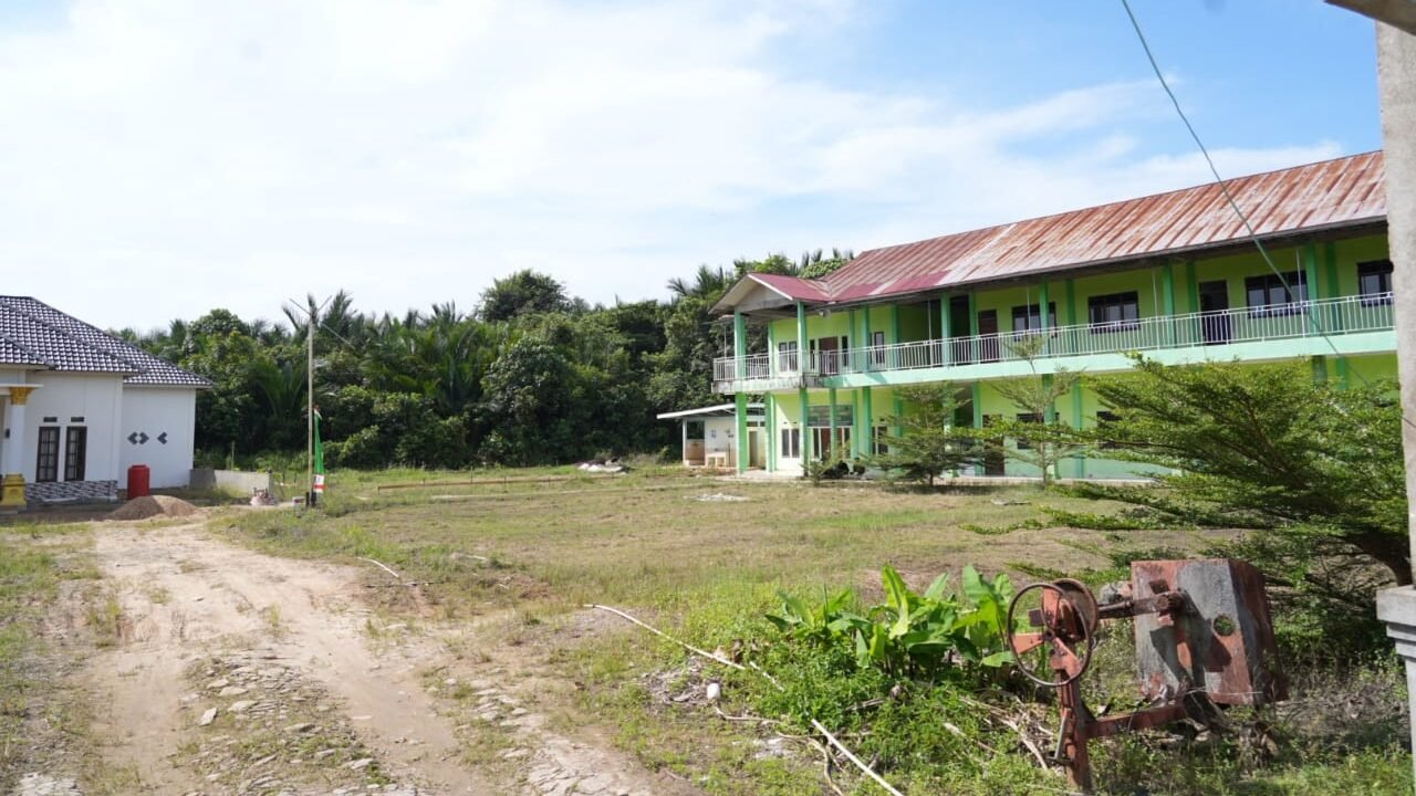 gedung baru Pondok Pesantren Miftahul Khairat 2 di Kubu Raya.