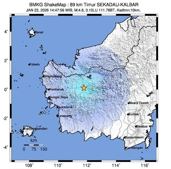 "Gempa M 4,8 akibat Sesar Adang guncang Sekadau dan Sintang. BPBD Sintang konfirmasi warga rasakan dua kali guncangan. Belum ada laporan kerusakan."