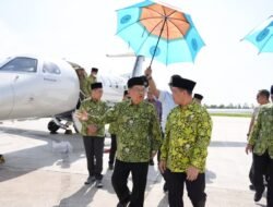 Jusuf Kalla Tiba di Kalbar, Disambut Gubernur Ria Norsan di Bandara Supadio