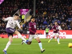 Hasil Liga Inggris: Manchester United Ditahan Imbang Burnley 2-2 di Laga Pertama Tanpa Amorim