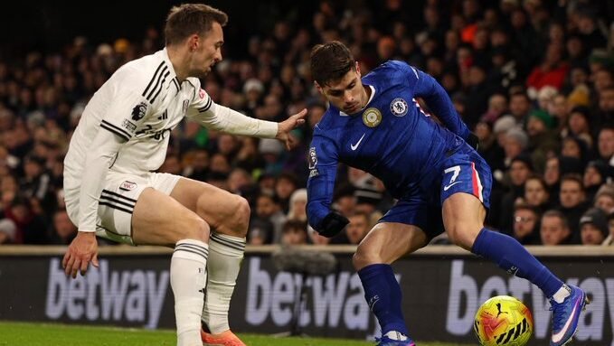 Hasil Fulham vs Chelsea 2-1: Kartu Merah Cucurella