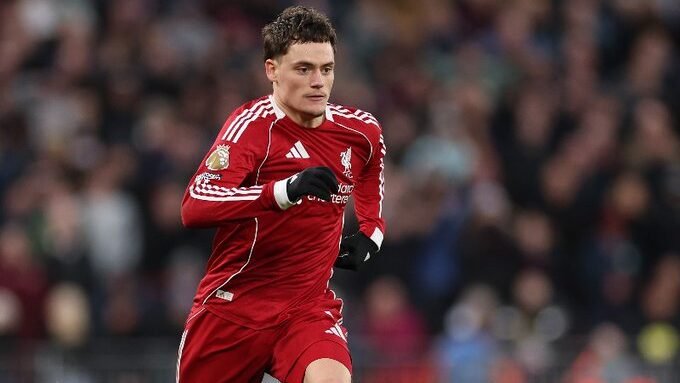 Liverpool Disoraki Fans, Arne Slot Buka Suara