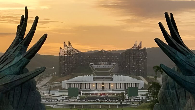 Menteri Rini Widyantini membagikan update pemindahan ASN ke IKN. Pemerintah targetkan ribuan pegawai pindah dan IKN jadi Ibu Kota Politik 2028. (Dok. Ist)