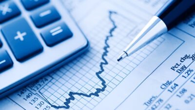 Ilustrasi - Kelompok investor muda sangat rentan menjadi korban permainan harga karena minimnya pengalaman dan literasi. (Dok. Ist)