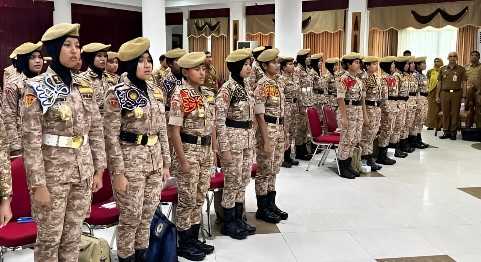 Bupati Mempawah, Erlina, secara resmi menerima 42 peserta Praktik Lapangan (PL) atau magang dari Institut Pemerintahan Dalam Negeri (IPDN) Kampus Kalimantan Barat. (Dok: @diskominfomempawah)