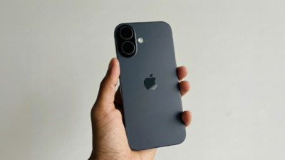 Apple siap merombak iPhone lewat iOS 27. Dari Siri yang makin pintar hingga dukungan ponsel lipat, cek 5 fitur canggih yang bikin iPhone makin gahar di sini. (Dok. Ist)